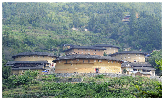 田螺坑土樓群